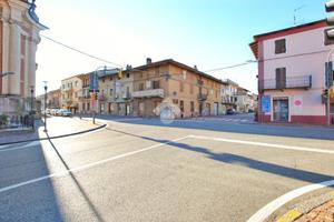 NEGOZIO A BORGO D'ALE