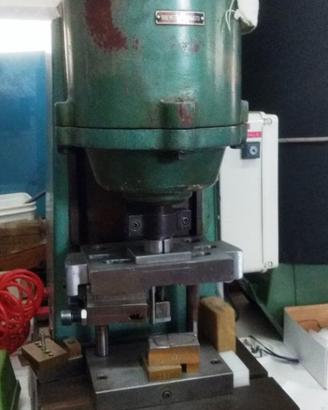 Trancetta e pressette pneumatiche