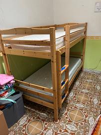 Letto a castello in legno massello