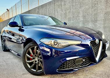 Alfa Romeo Giulia 2.2 TD 180 CV,LED+Xeno,Navi,Retr