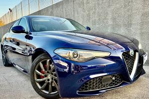 Alfa Romeo Giulia 2.2 TD 180 CV,LED+Xeno,Navi,Retr