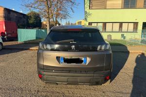 Privato vende auto