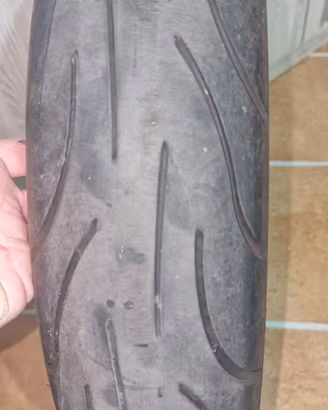 Pneumatico moto anteriore