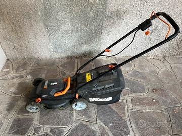 Tagliaerba a batteria WORX
