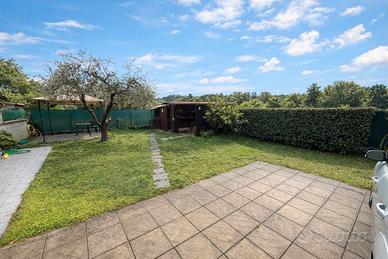 Indipendente con giardino come nuovo