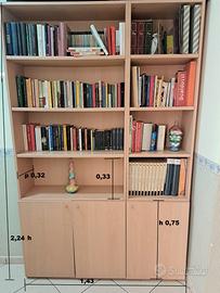 Libreria con cassetti