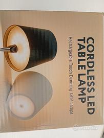 Lampada da tavolo senza fili