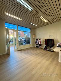 Locale commerciale in via Corsica
