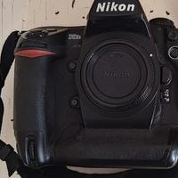 Nikon D2xs