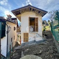 CASA SEMINDIPENDENTE A VIÙ