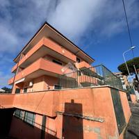 AUTORIMESSA A ALBANO LAZIALE