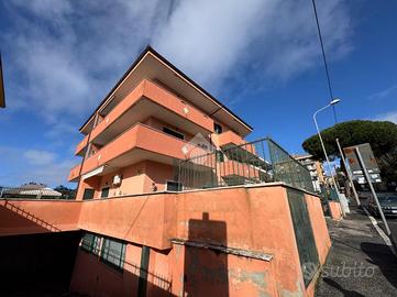 AUTORIMESSA A ALBANO LAZIALE