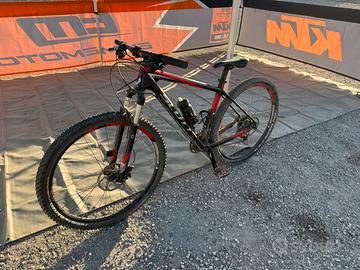 Scott scale 29 carbon mtb