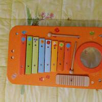 Xilofono in legno per piccoli musicisti