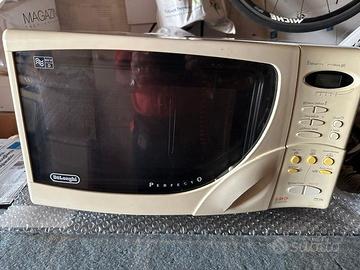 Forno microonde DELONGHI