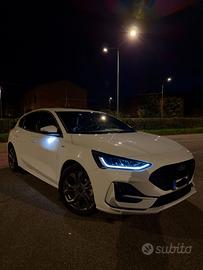 Ford focus ST line benzina neopatentati manuale