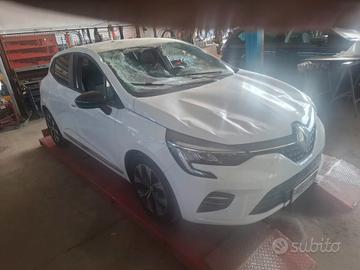 RENAULT CLIO VAN 2023 PER RICAMBI CODICE MOTORE K9