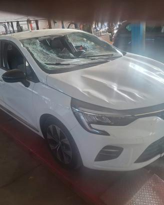 RENAULT CLIO VAN 2023 PER RICAMBI CODICE MOTORE K9