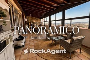 Attico / Mansarda di 133 m² con 4 locali a Raffada
