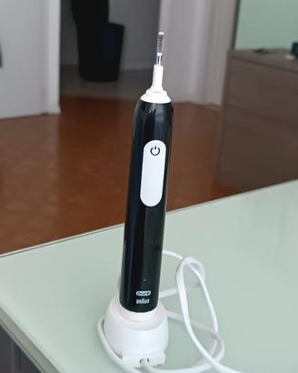 Spazzolino elettrico Oral B modello 3757
