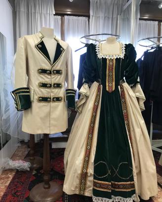 Coppia costumi di carnevale veneziani sartoriali
