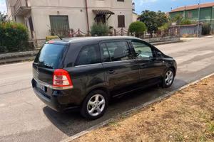 Opel Zafita metano