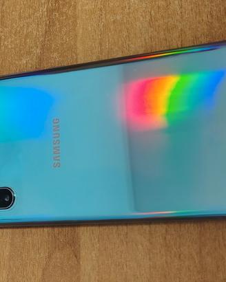 Samsung Note 10 Plus tenuto maniacalmente