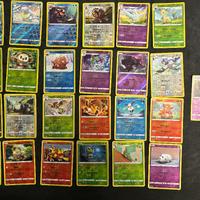 Lotto 100 Pokemon reverse originali L0010