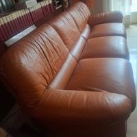DIVANO E DUE POLTRONE