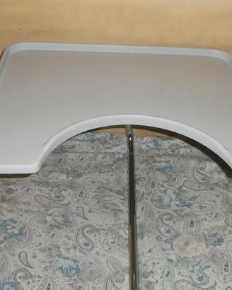 tavolino sedia rotelle