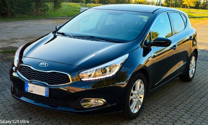 Kia Ceed full optional navi/ retrocamera Garanzia 