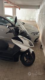 Kymco downtown 300