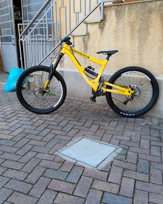 Commencal SUPREME 8 2011