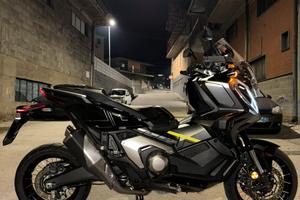 Xadv 750 2024