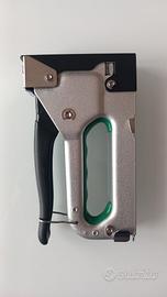 Graffatrice-Pinzatrice