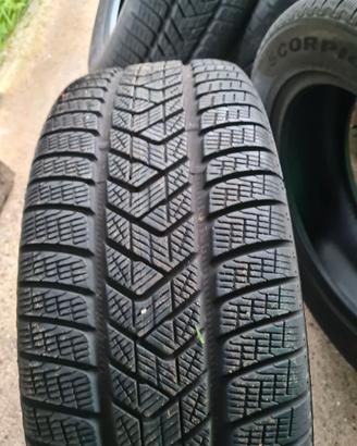 PNEUMATICI INVERNALI USATI 255/55 R19 111V PIRELL