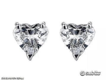 ORECCHINI ORO 18kt. DIAMANTI TAGLIO CUORE ct. 0,80