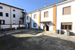 CASA SEMINDIPENDENTE A PREDOSA