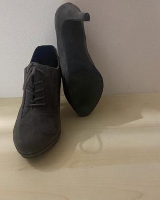 Francesine con tacco in camoscio