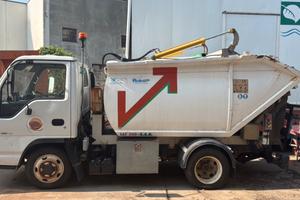 Isuzu 35 vasca rifiuti costipatore