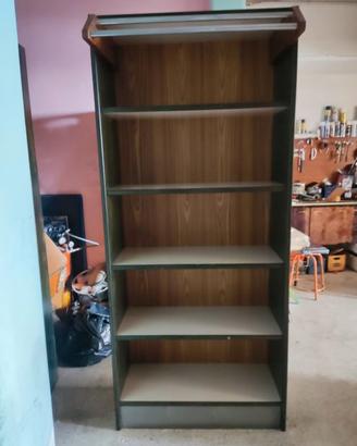 Scaffali in legno