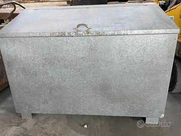 Cassone porta immondizia