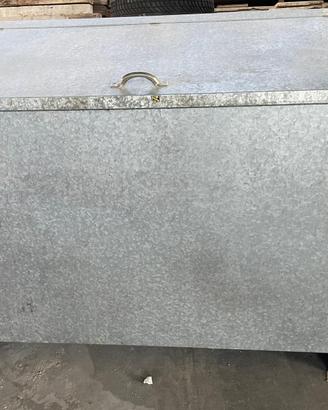 Cassone porta immondizia