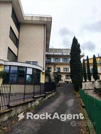 LAURIA - COMPLESSO POLIFUNZIONALE DI AMPIA METRATU