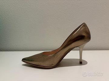 décolleté in pelle color oro cipria metallizzato