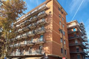 Locale commerciale da ristrutturare