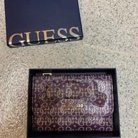 Portafoglio da donna Guess