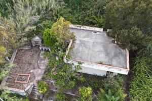 Terreno con casa rustica