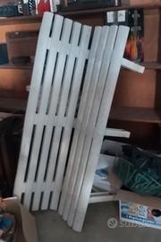 Panchina + 5 sedie di plastica