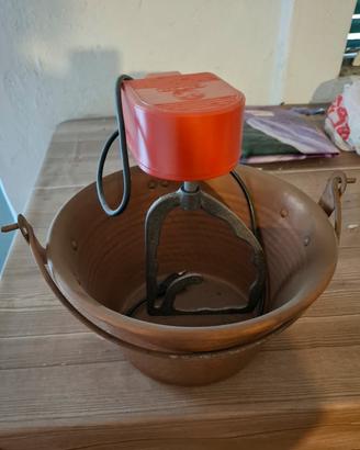 Paiolo in rame per polenta con motorino elettrico
